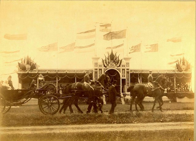 20-06-1892 aankomst harddraverij Leeuwarden