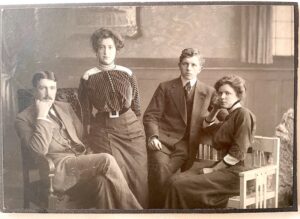 Stephan Louwe Louwes Zwaantine Tine Westerhuis Wehe Den Hoorn De Waarden Kaas Jan de Waard Geertruida Catharina Trui de Waard Vierhuizen Westpolder Staf mansholt voedselcommissaris hongerwinter 